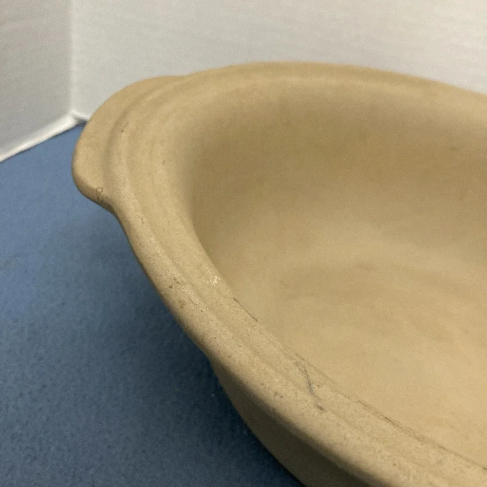Pampered Chef Family Heritage Collection Tan 12.5